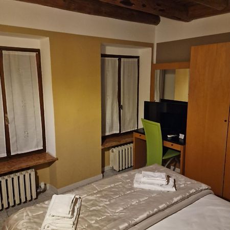 Locanda Al Centrale Caprino Veronese Zewnętrze zdjęcie
