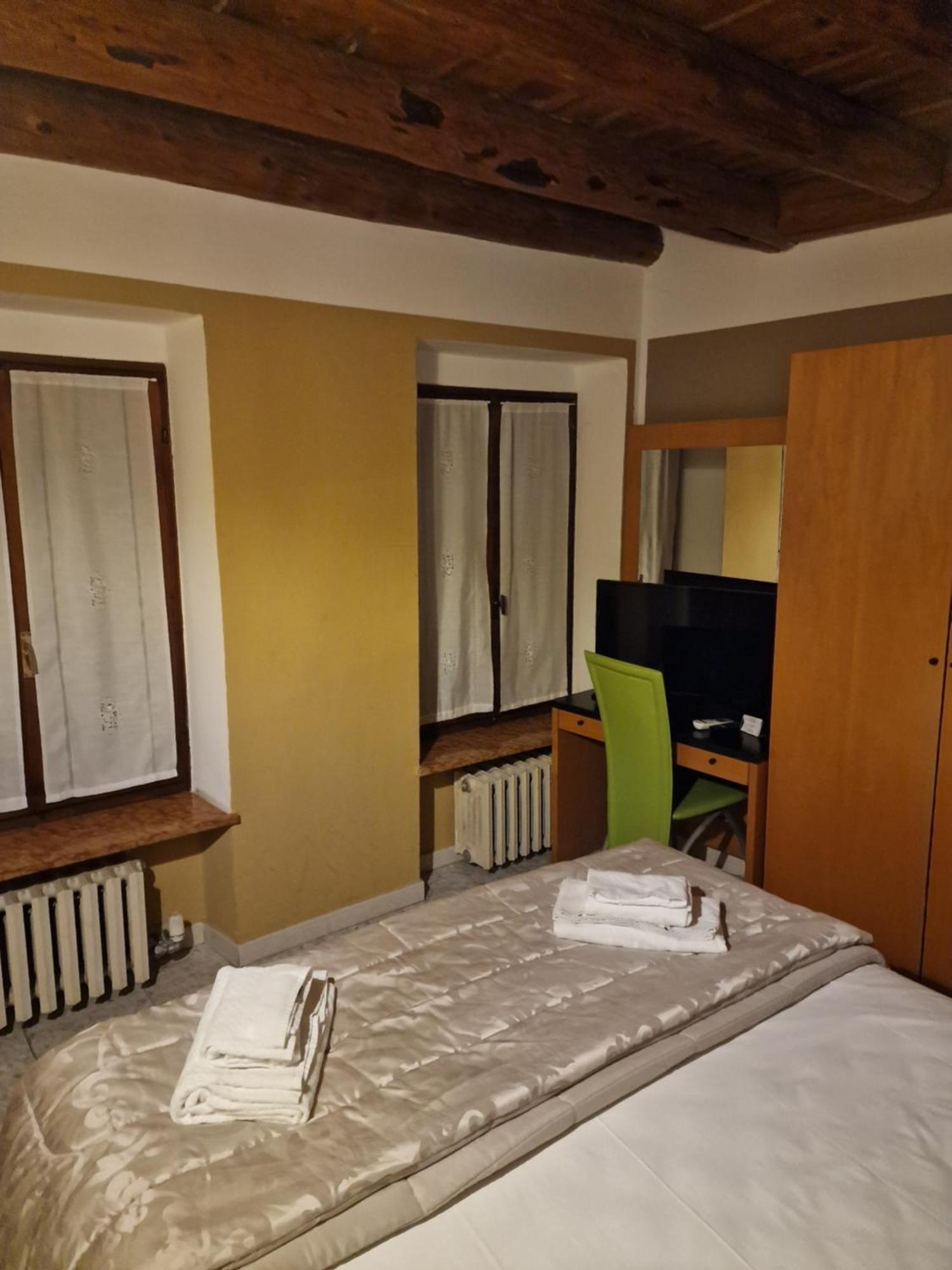 Locanda Al Centrale Caprino Veronese Zewnętrze zdjęcie