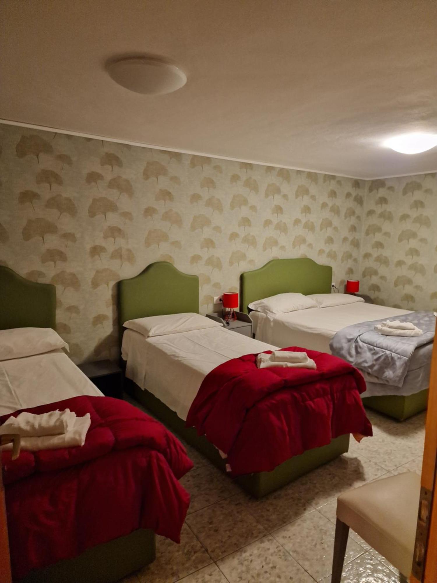 Locanda Al Centrale Caprino Veronese Zewnętrze zdjęcie