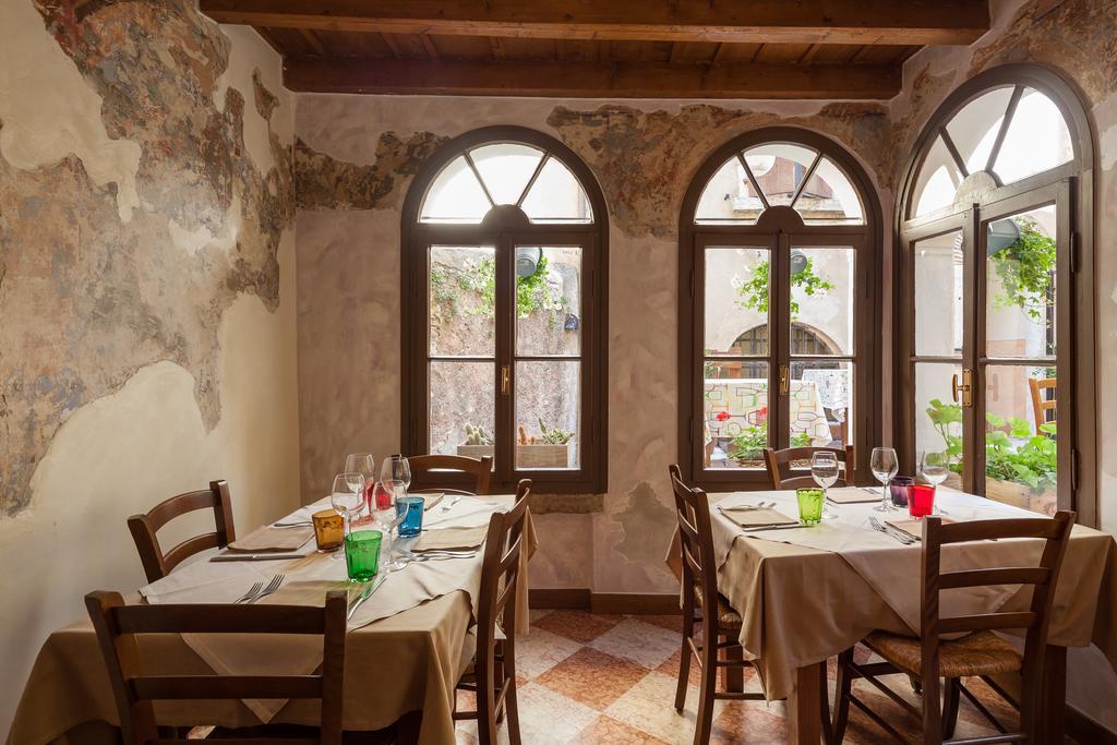 Locanda Al Centrale Caprino Veronese Zewnętrze zdjęcie